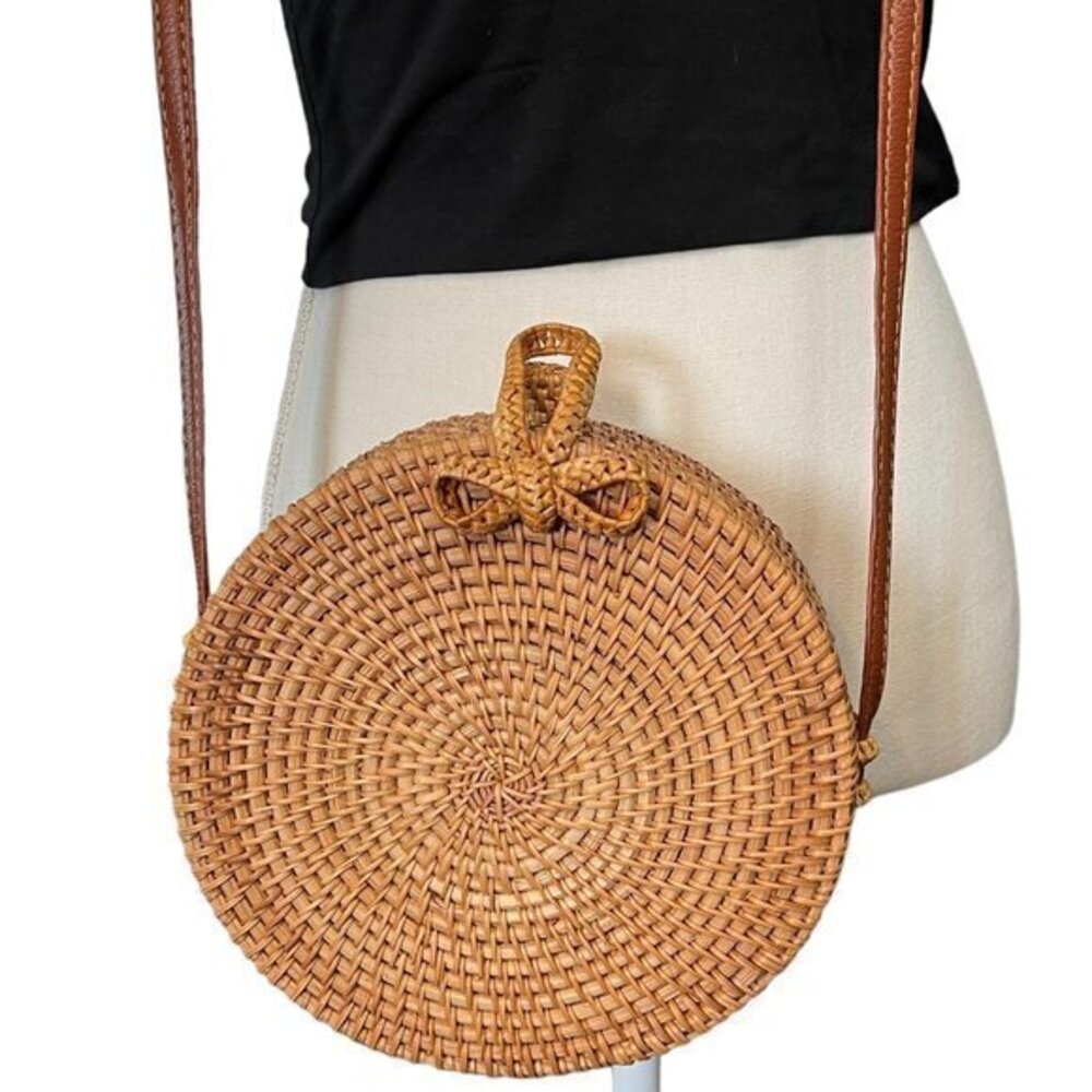 Handwoven Round Rattan Chic Shoulder Cross Body Bag Purse